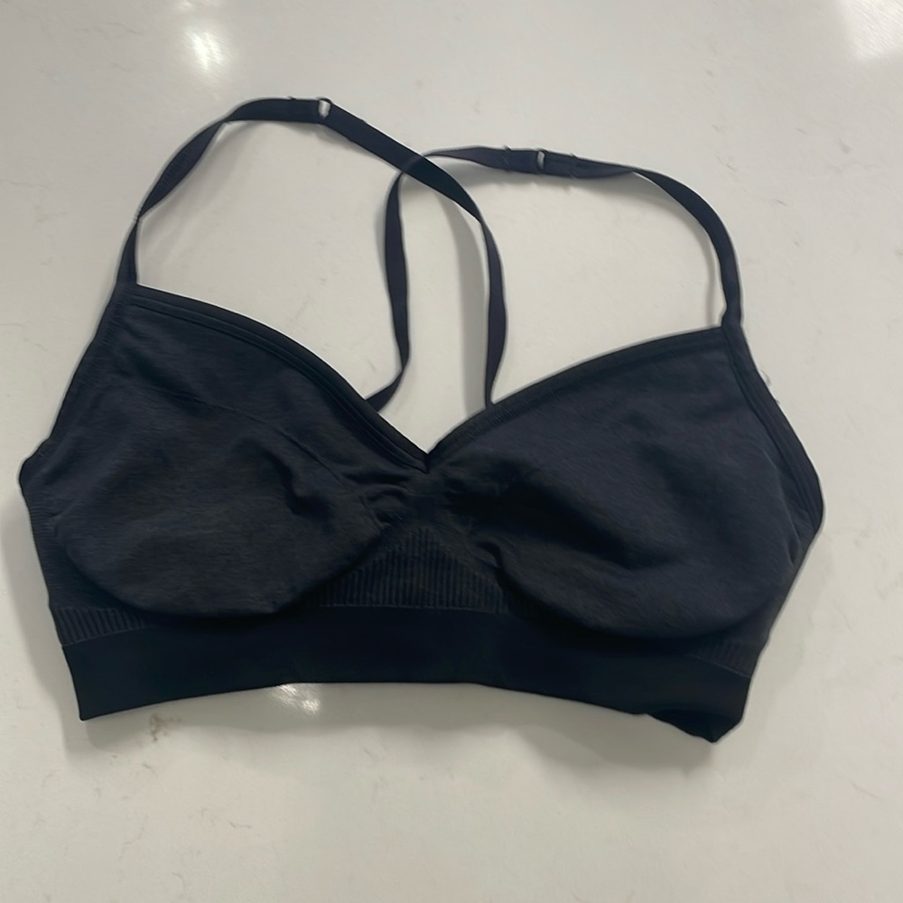 Lululemon sportsbra